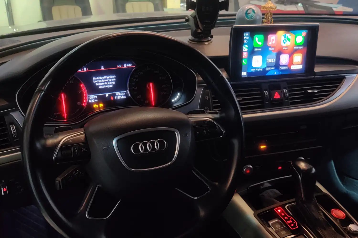 alt="audi"